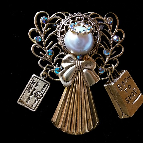 Jewelry - Nwot Shopping Angel Pin